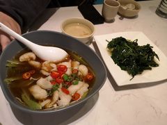 鲜椒水煮鱼-鹿港小镇(金虹桥国际中心店)