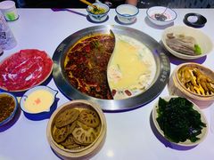-卤校长重庆火锅(国兴店)