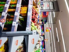-嗨特购(青岛新业广场店)