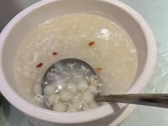 -沪华海鲜大酒楼(南汇店)