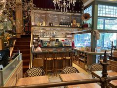 -玛格萝妮比萨屋(四平店)