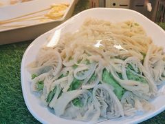 -辣八香新疆孜然串烤火锅(环球港店)