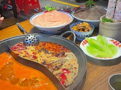 -萍姐火锅·公路夜市(武汉首店)