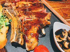 -1886德国汽车餐厅(外滩十六铺码头店)