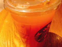 -星巴克臻选(莘庄仲盛店)