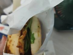 -必胜客(松雷店)