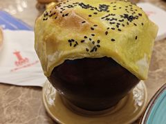 俄式瓦罐牛肉-魅力边城旋转餐厅