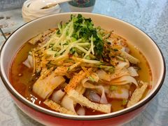 -汗腾格里·风味餐厅(新疆驻京办店)