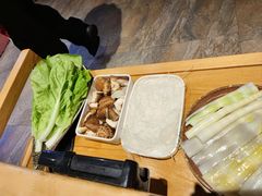 -谭公鱼头·鲜鱼火锅·小龙虾·江湖菜(秀沿路店)