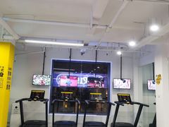 -发条鸭无人健身房(浦东北艾路店)