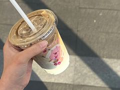 -瑞幸咖啡(凯德虹口龙之梦店)