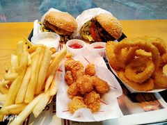 -The Habit Burger Grill 哈比特汉堡(复兴soho店)