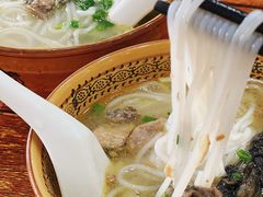 -正宗李家土鸡米线店