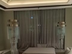 -浅深(世茂滨江精品店)