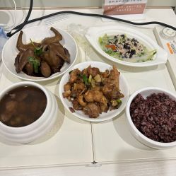 -梓爱月子中心(花都店)