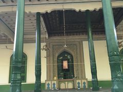 -艾提尕尔清真寺