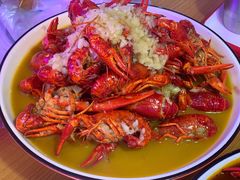 -虾弄弄海派小龙虾·牛羊蝎子火锅
