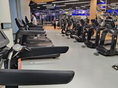 -康斐斯健身(银泰创意城店)