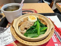沙姜鸡肉饼鱼腩煲仔饭+墨鱼饼-华记煲仔华·煲仔饭(三元里万科里店)