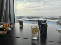 -深圳国际会展中心希尔顿酒店(前海华发冰雪世界店)