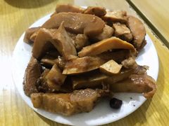 -二哥特色砂锅