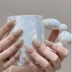 -花岐款式专研健康美甲沙龙