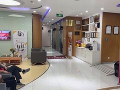 -雅悦齿科(顾村公园店)