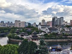 -包整·丝娃娃(一览甲秀楼风景店)