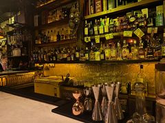 -城墙外BAR
