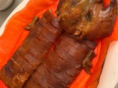 鴻運金豬全體-海港酒家(上水新丰店)