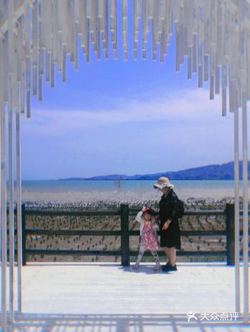 海边的无影教堂，超出片