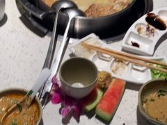 -三人行骨头王火锅(长寿店)
