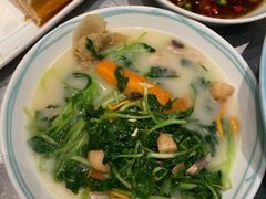 上汤菜心-姚姚酸菜鱼·金戈戈香港豉油鸡(喜荟城联名店)