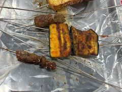 -小山羊功夫串·泰安烧烤·海鲜小炒老地摊店