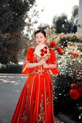 点击看大图 -拉瑞娜LaReine婚纱礼服高级定制