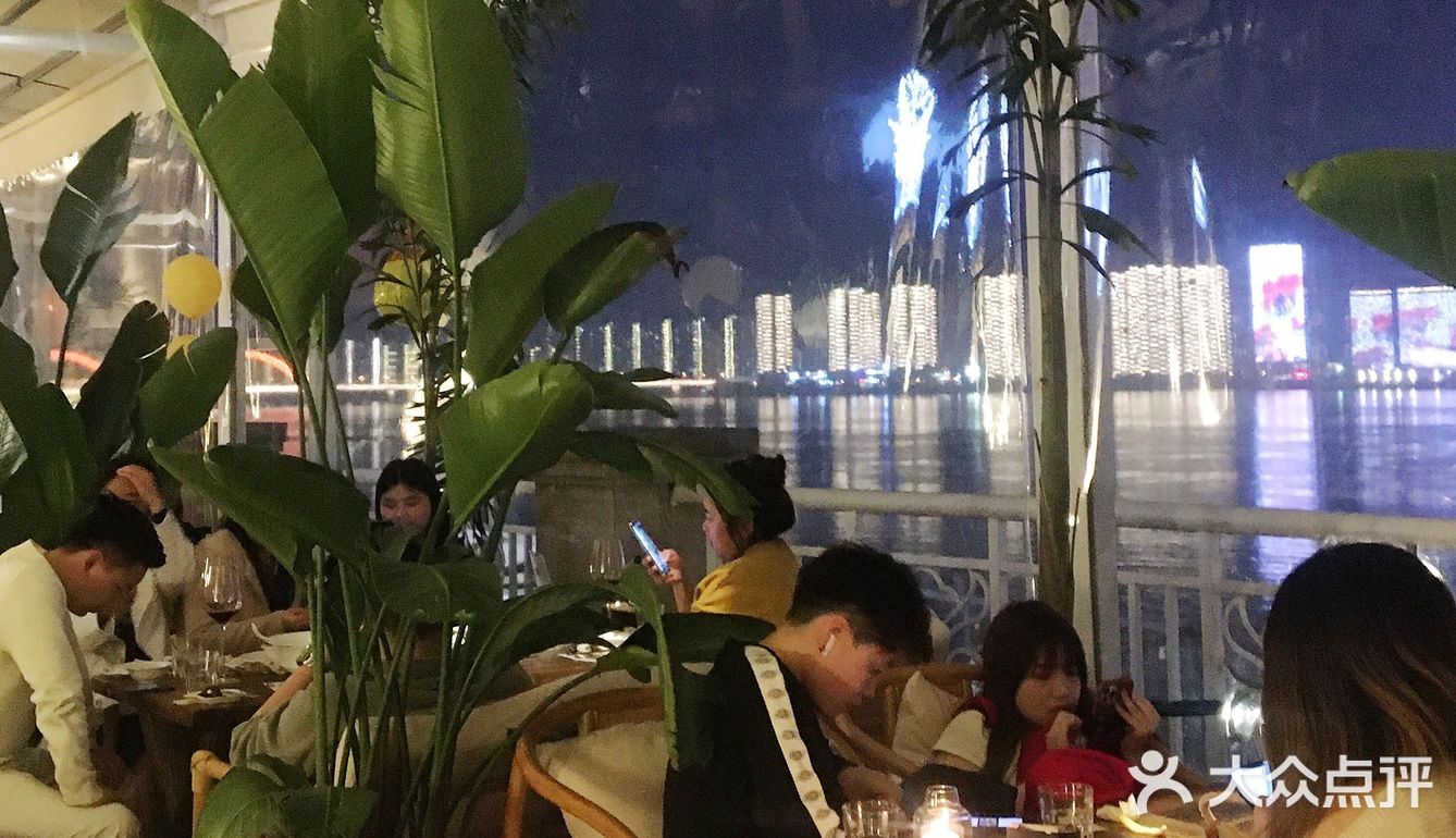 长沙zui有氛围的民谣餐吧🎶来吹晚风吗