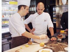 -AZUR聚(香格里拉饭店)