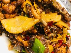 特色干炒鸡-满堂春特色餐馆