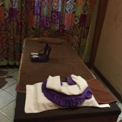 -蕾蕾美颜美容美体