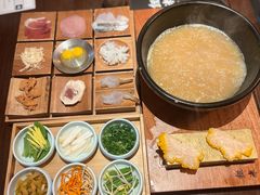 -银米·云南传统过桥米线(双廊黑金冠店)