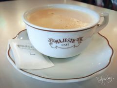 -Majestic Café