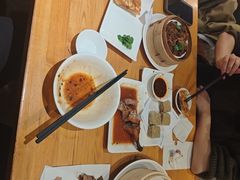 -诚铭记·虾仁汤包·成都小吃(融创店)
