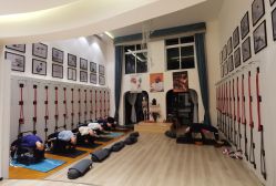 -成都阿难陀艾扬格瑜伽中心