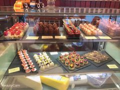 -鲜艳西餐厅(衡山路十二号华邑店)