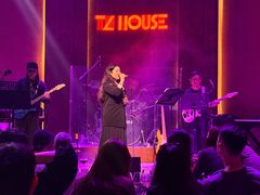 -TZ House音乐现场(来福士中心店)