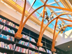 -钟书阁(松江泰晤士小镇店)