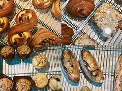 -VERIE BAKEHOUSE