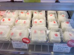 -红宝石·鲜奶小方·海派西点房(肇嘉浜店)