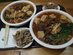 -水平有限螺蛳粉(宏达大厦店)
