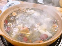 -广味炭炉鸡煲(宝业路分店)